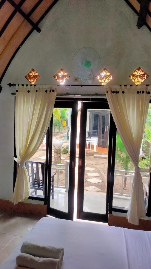 Meno Lodge Gili Meno Εξωτερικό φωτογραφία